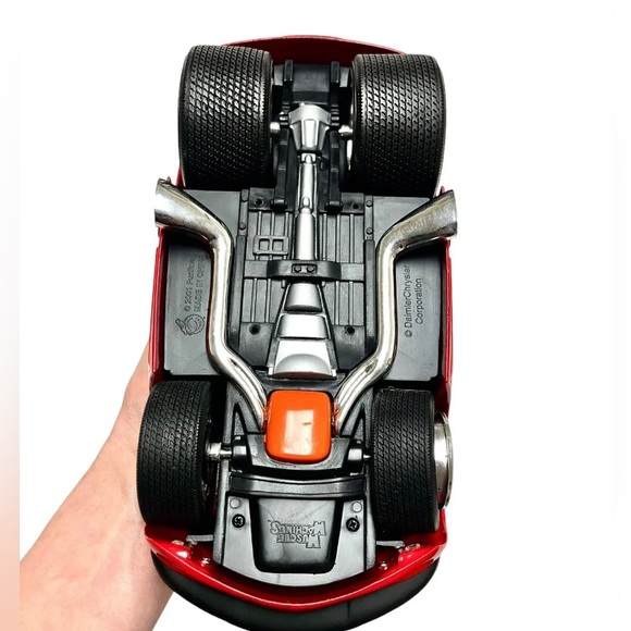 Vintage 2001 Funline Red PT Cruiser Muscle Machine Die-cast Car 1/18 - Picture 8 of 10